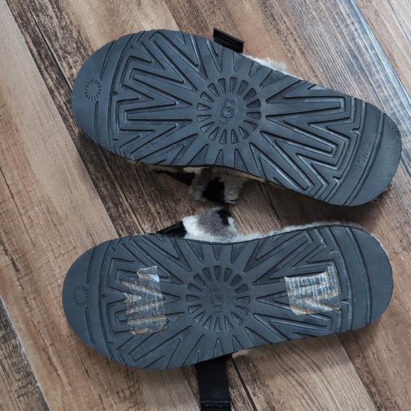 Ugg Fluffita Cali Collage Slipper Beige/Black size 10.0 - Picture 9 of 9